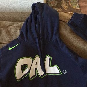 Dallas Mavericks Nike hoodie AND long sleeve size Large COMBO